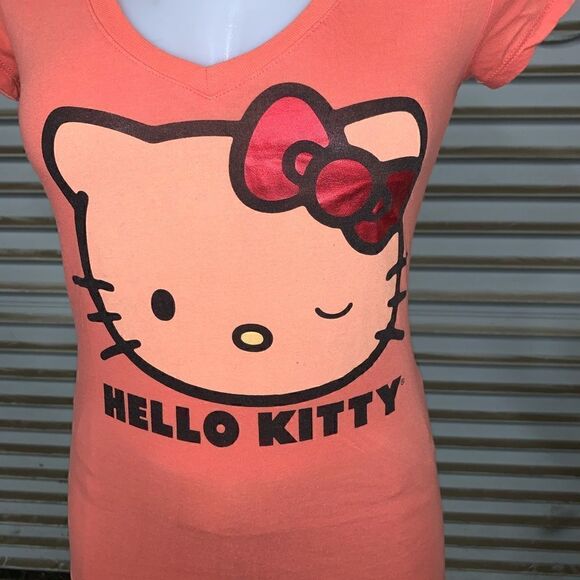 🛍️Hello Kitty short sleeve orange top - Picture 3 of 6